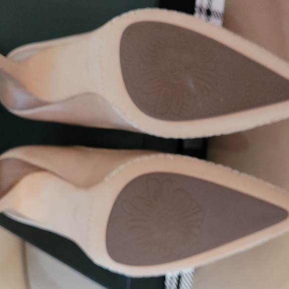 Tahari womens high heels - Picture 6 of 7